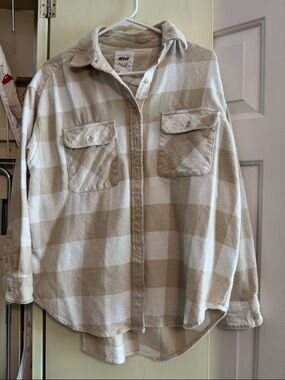 Aerie Beige & White Plaid Button-Up Shirt